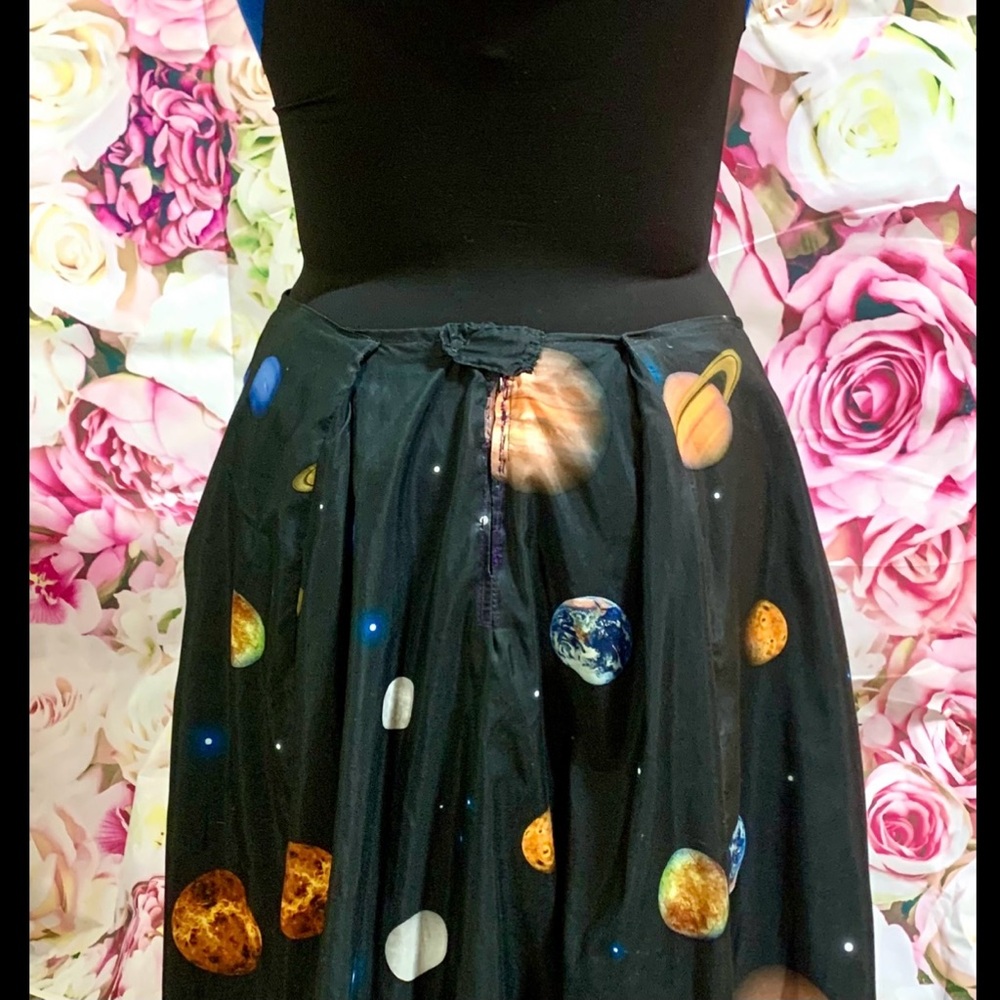Space Skirt - Picture 8 of 8